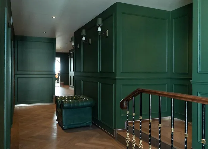 The Oxford With Bathtub Hotel 5*