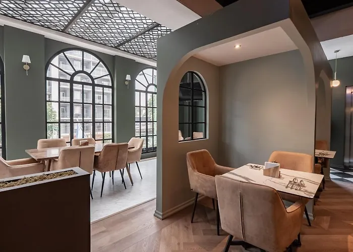 The Oxford With Bathtub 5*
